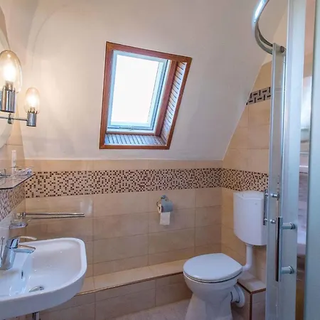 Apartament In 48113 *