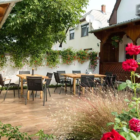 In 48113 * Balatonkeresztúr